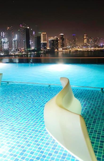 דובאי Amazing Apartment With Infinity Pool מראה חיצוני תמונה