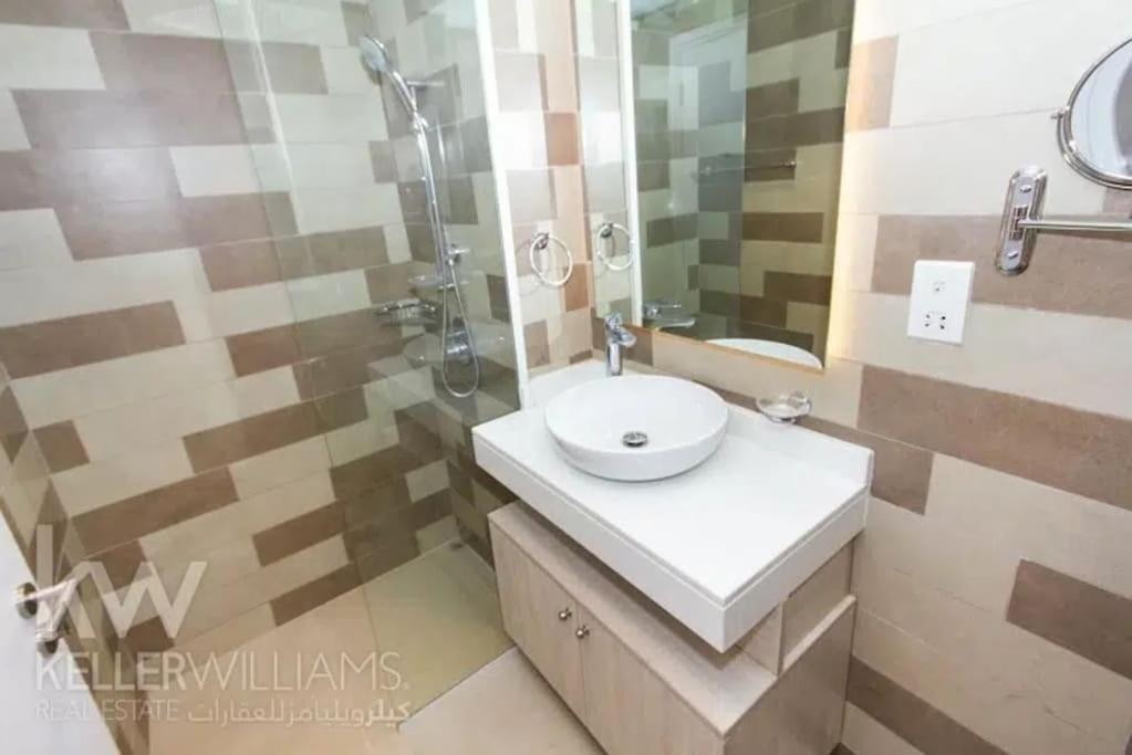 דובאי Amazing Apartment With Infinity Pool מראה חיצוני תמונה