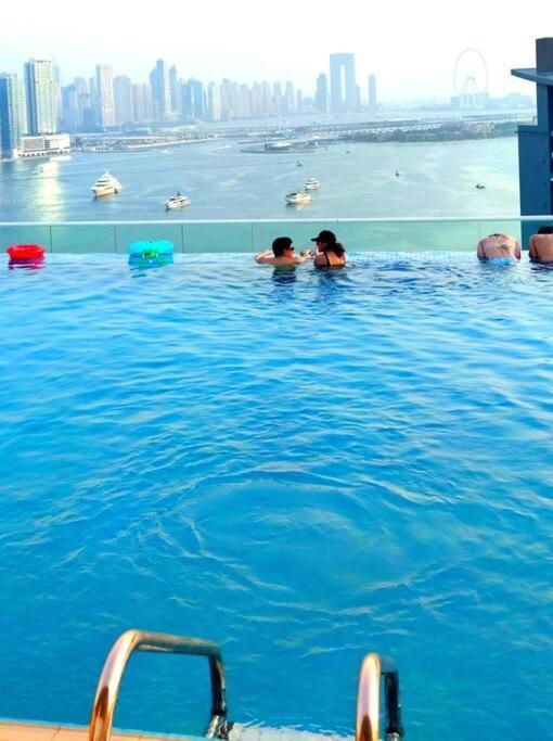 דובאי Amazing Apartment With Infinity Pool מראה חיצוני תמונה